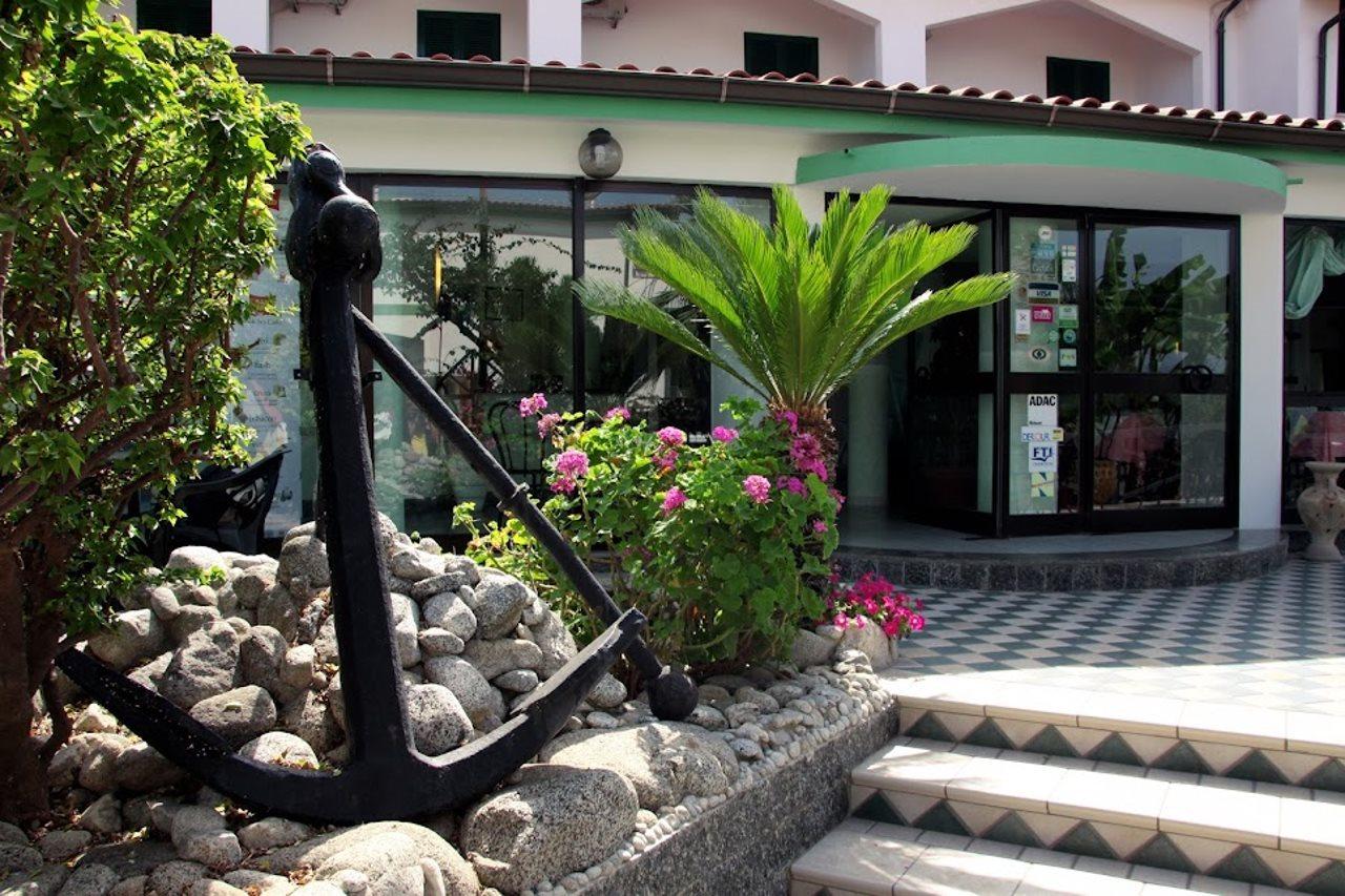 Hotel Marinella Capo Vaticano Buitenkant foto