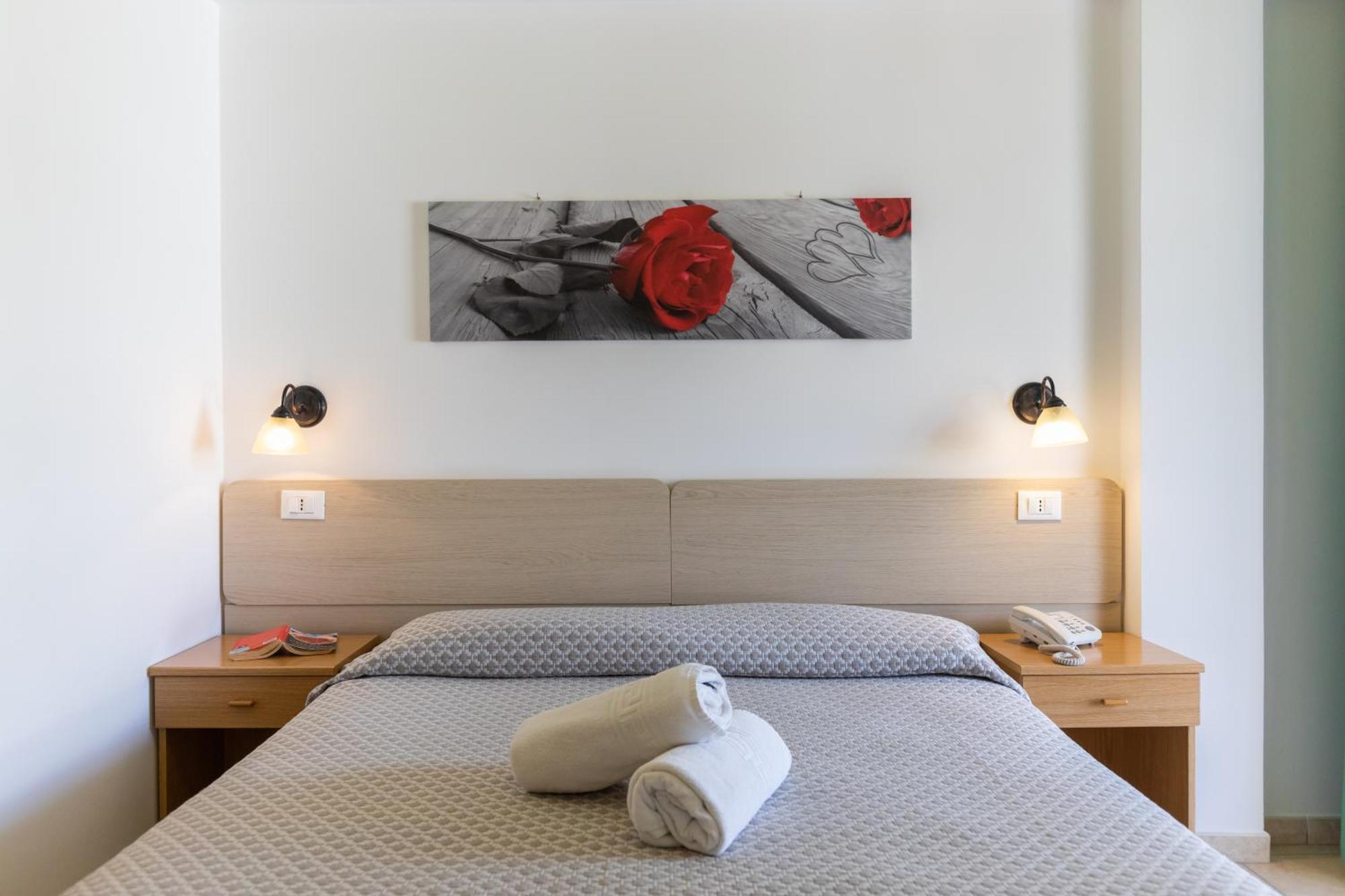 Hotel Marinella Capo Vaticano Buitenkant foto