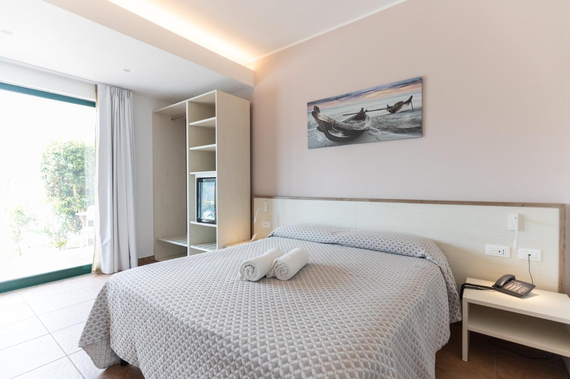Hotel Marinella Capo Vaticano Buitenkant foto